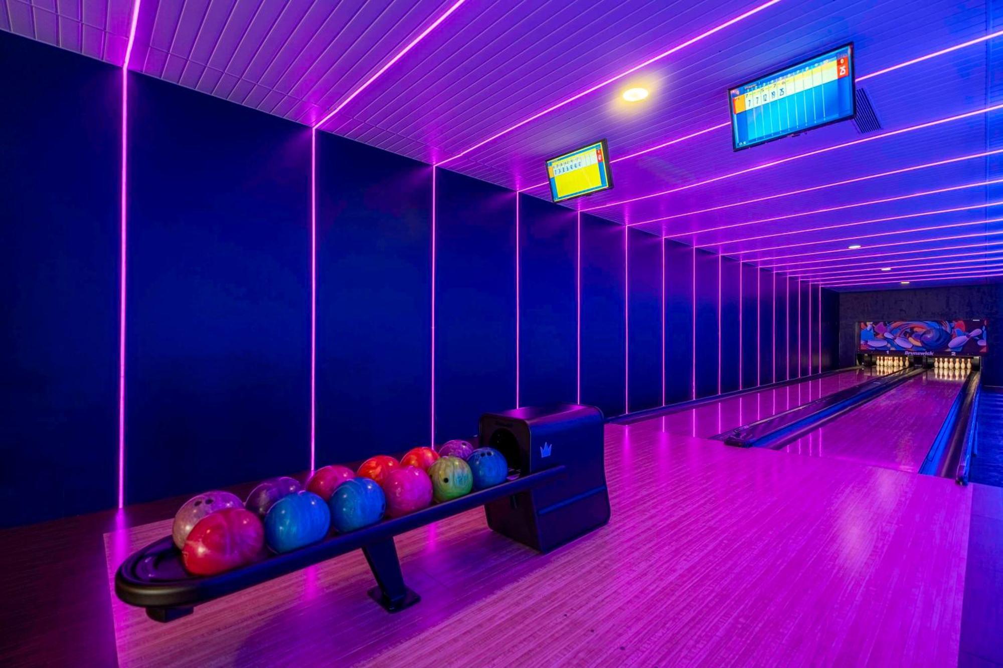 Radisson Blu Plaza Resort & Convention Centre Карджат Экстерьер фото Bowling at the 2016 Olympics
